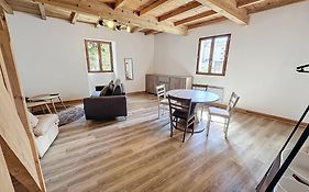 Beau Grand T2 Duplex avec du Cachet Centre Ville
